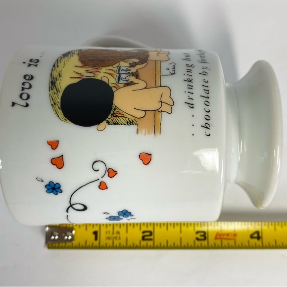 Vtg. "Love is..drinking Hot Chocolate" Footed Mug 1972 Los Angeles Times Cartoon - Picture 6 of 7